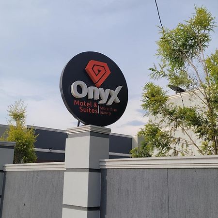 Onyx Motel And Suites Mbarara מראה חיצוני תמונה